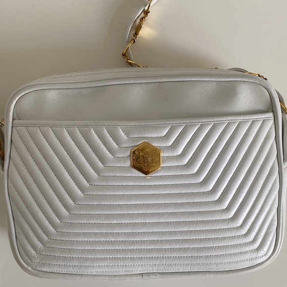 super Rare vintage Revillon 🇫🇷 white chevron crossbody bag - Picture 5 of 17